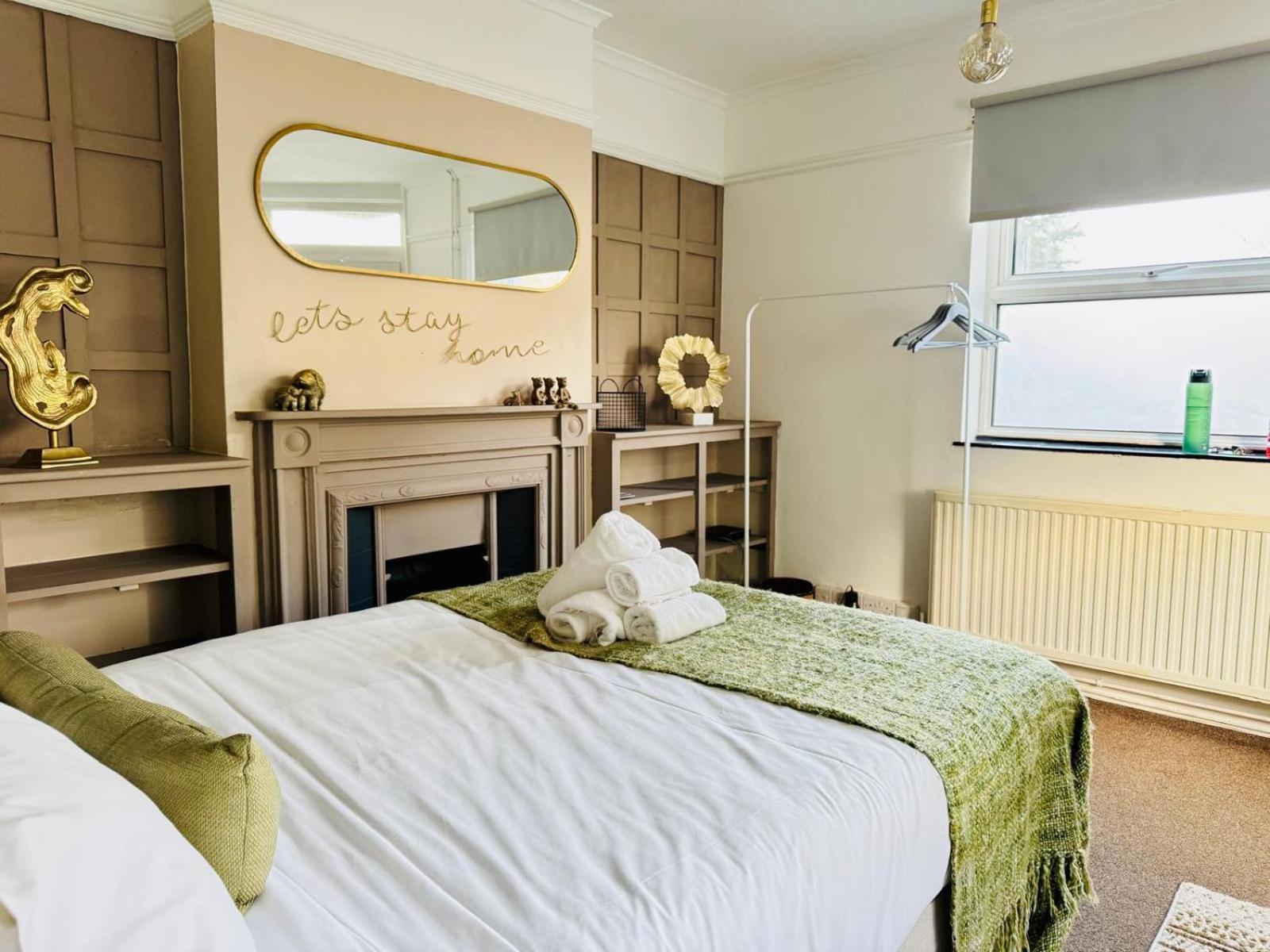 Lovely Dog Friendly, 3 Bed Home Sleeps 8, With Parking & Fenced Garden Work Contractor Leisure, Jasper Кембридж Экстерьер фото